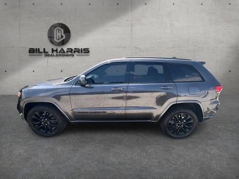 Used 2021 Jeep Grand Cherokee Laredo X AWD/4WD image 10