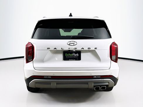Used 2025 Hyundai Palisade SEL FWD image 7