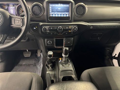 Used 2022 Jeep Wrangler Unlimited Sport image 11