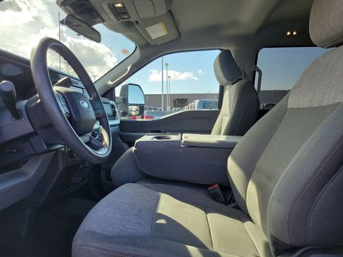 Certified 2025 Ford F250 XLT image 18