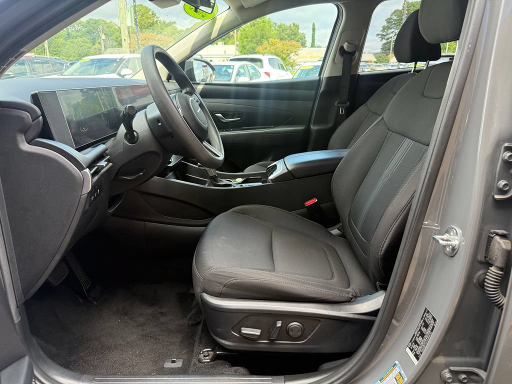Used 2025 Hyundai Tucson SEL AWD/4WD image 9