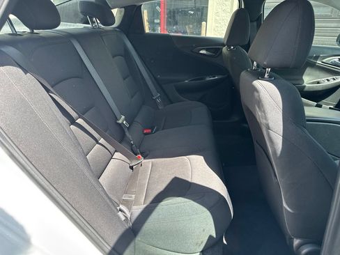 Used 2023 Chevrolet Malibu RS FWD image 12