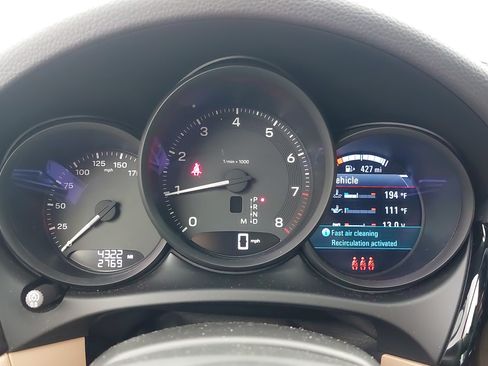 Certified 2026 Porsche Macan AWD/4WD image 21