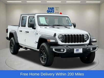 Used 2025 Jeep Gladiator Sport