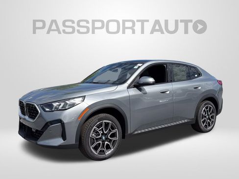 New 2026 BMW X2 xDrive28i w/ Technology Package AWD/4WD image 1