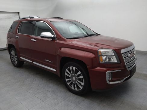 Used 2017 GMC Terrain Denali image 11