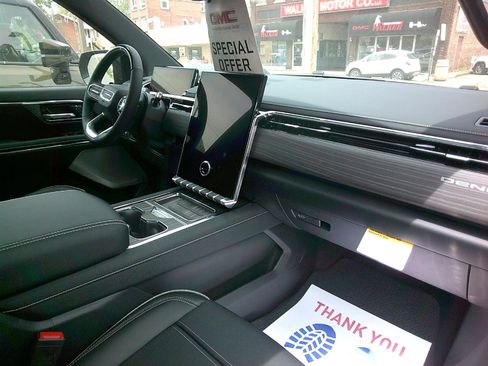 New 2025 GMC Sierra EV Denali image 10