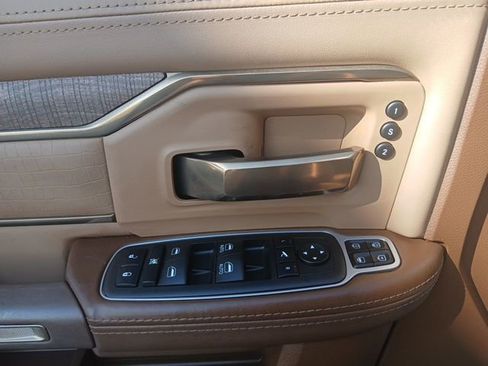 Used 2023 RAM 3500 Limited image 14