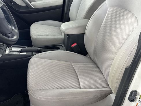 Used 2015 Subaru Forester 2.5i Premium w/ All-Weather Package image 11