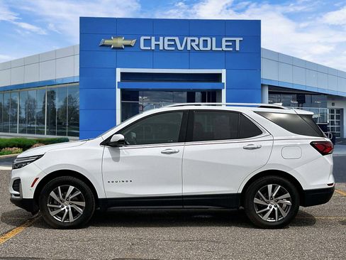 Certified 2024 Chevrolet Equinox Premier image 2