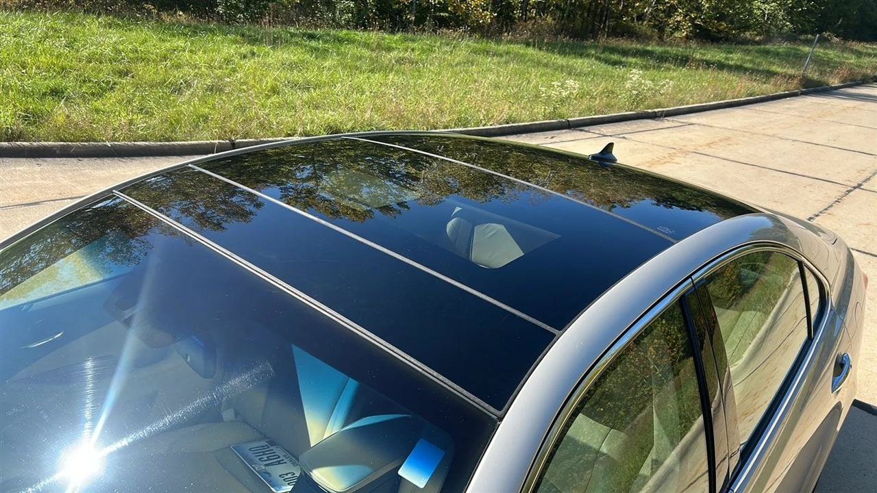 Used 2010 Lexus ES 350 FWD image 18