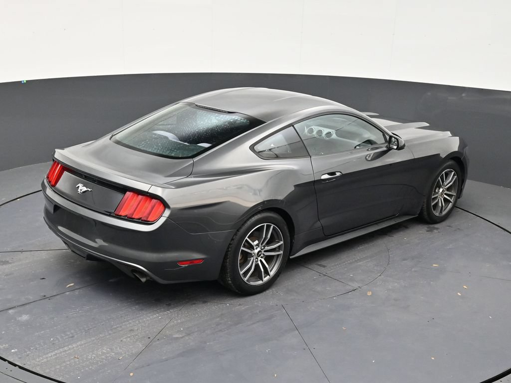 Used 2017 Ford Mustang Coupe RWD image 15