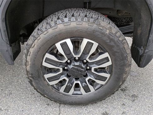 Used 2020 GMC Sierra 2500 Denali w/ Denali Ultimate Package image 9