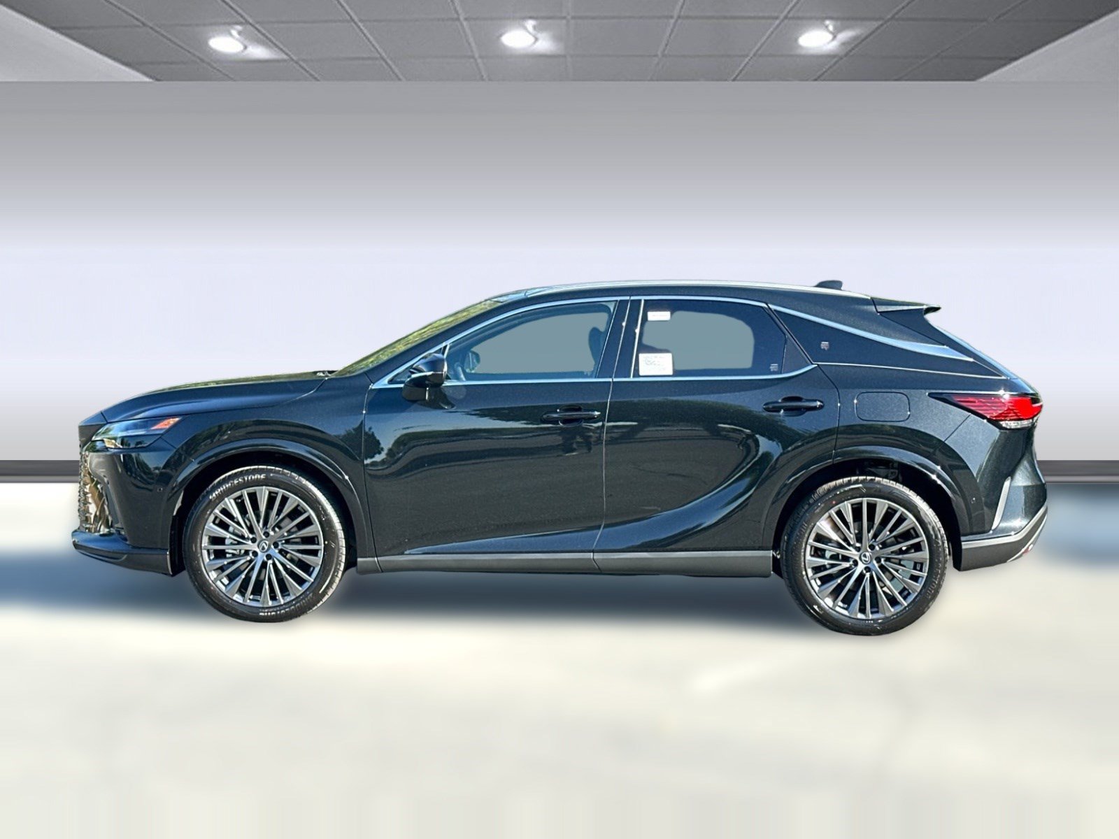 New 2026 Lexus RX 450h AWD w/ Convenience Package image 2