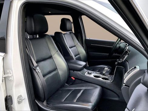 Certified 2022 Jeep Grand Cherokee Limited image 24