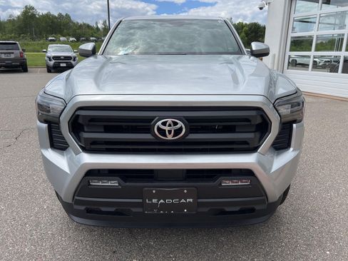 Used 2026 Toyota Tacoma SR5 RWD image 5