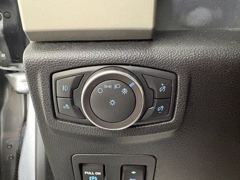 Used 2020 Ford F150 Lariat AWD/4WD image 18