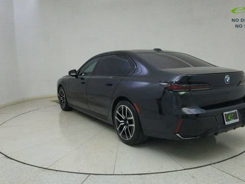Used 2023 BMW 740i w/ Parking Assistance Package RWD image 68