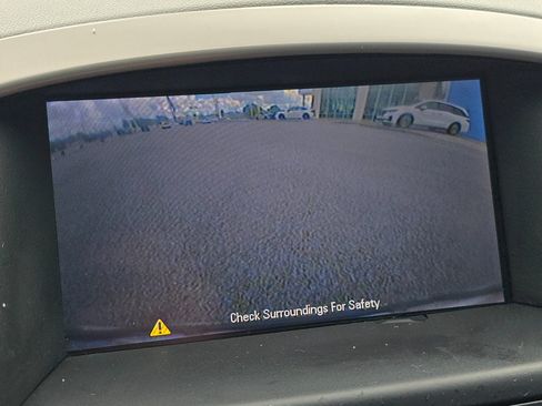 Used 2013 Buick Verano FWD image 24