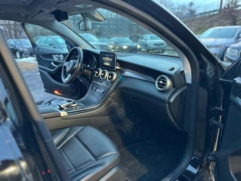 Used 2017 Mercedes-Benz GLC 300 4MATIC Coupe image 29