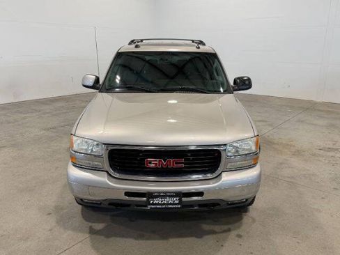 Used 2005 GMC Yukon XL 2500 SLT w/ SLT Preferred Equipment Group AWD/4WD image 4