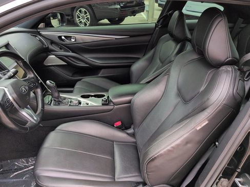 Used 2018 INFINITI Q60 3.0t Luxe RWD image 14