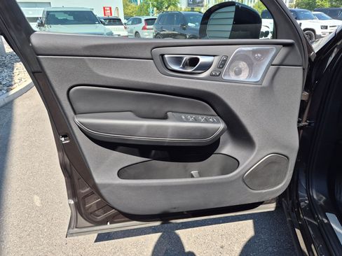 Used 2024 Volvo XC60 T8 Ultimate w/ Protection Package Premier AWD/4WD image 12