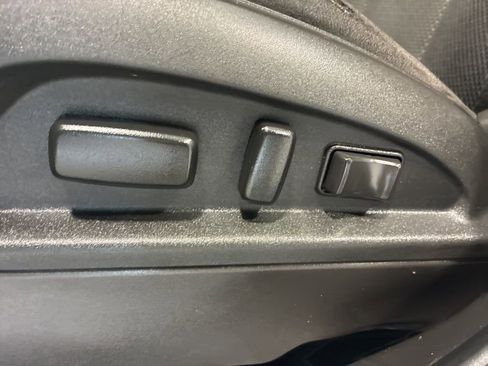 Used 2015 Chevrolet Equinox LT FWD image 19