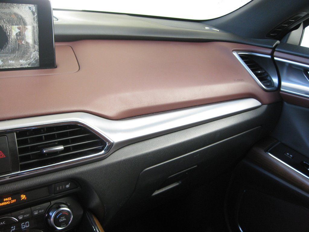 Used 2018 MAZDA CX-9 Signature AWD/4WD image 19