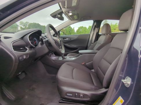 Used 2025 Chevrolet Malibu LT FWD image 15