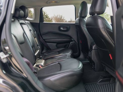 Used 2020 Jeep Compass Trailhawk image 13