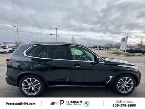 New 2026 BMW X5 xDrive50e w/ Premium Package AWD/4WD image 7