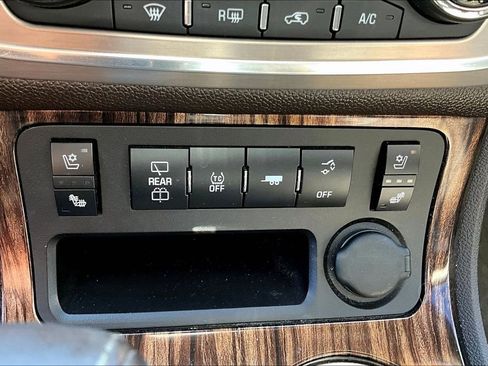 Used 2014 GMC Acadia Denali AWD/4WD image 16