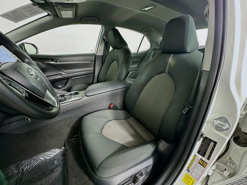 Used 2024 Toyota Camry LE image 21