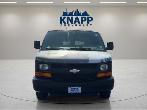 Used 2006 Chevrolet Express 1500 Passenger RWD image 8