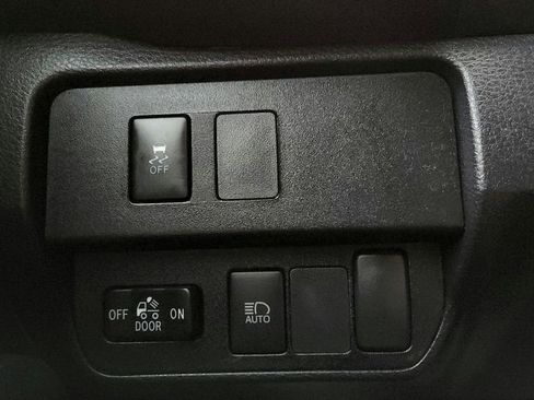 Used 2023 Toyota Tacoma SR AWD/4WD image 65