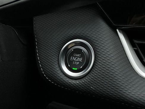 Used 2025 Chevrolet Equinox LT image 26