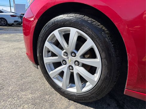 Used 2014 Chevrolet Malibu LT image 25