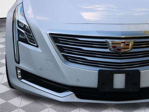 Used 2018 Cadillac CT6 Platinum image 11