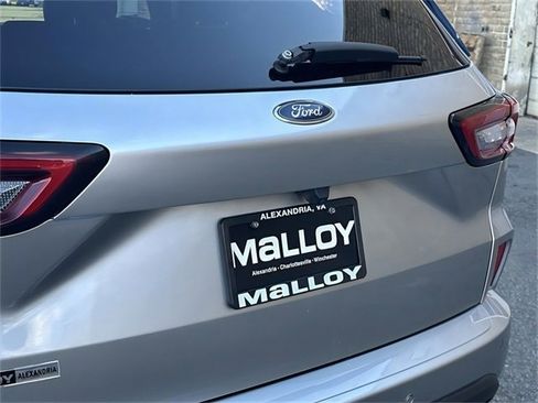 Used 2024 Ford Escape ST-Line image 7