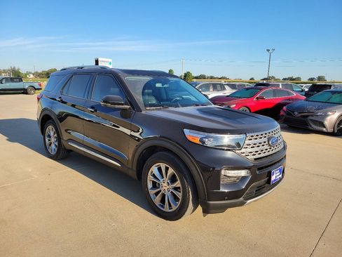 Used 2022 Ford Explorer Limited AWD/4WD image 6