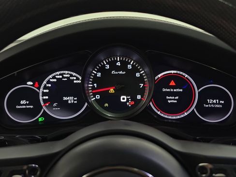 Certified 2023 Porsche Cayenne Turbo AWD/4WD image 15