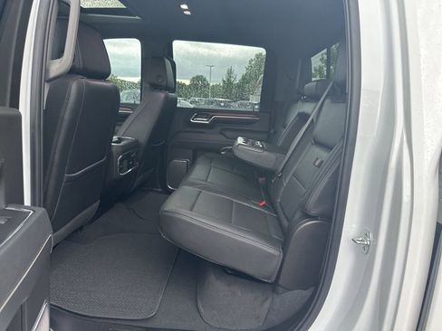 Used 2025 GMC Sierra 3500 Denali w/ Denali Reserve Package AWD/4WD image 17
