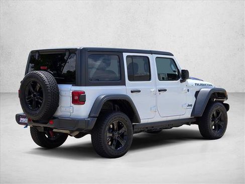 Used 2024 Jeep Wrangler Unlimited Rubicon 4xe AWD/4WD image 5