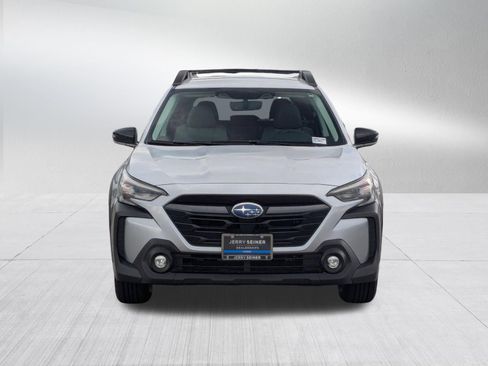 Used 2024 Subaru Outback Premium AWD/4WD image 8