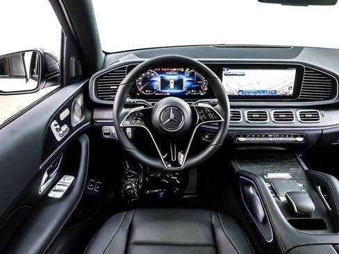 New 2026 Mercedes-Benz GLE 450e 4MATIC image 4