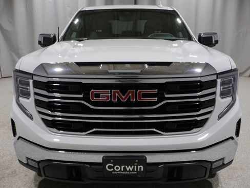 Used 2023 GMC Sierra 1500 SLT w/ SLT Premium Package AWD/4WD image 9