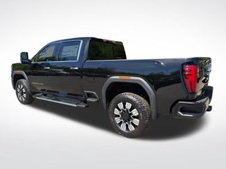 New 2026 GMC Sierra 2500 Denali w/ Denali Reserve Package AWD/4WD video 3
