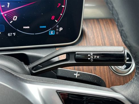 Certified 2025 Mercedes-Benz C 300 Sedan image 23