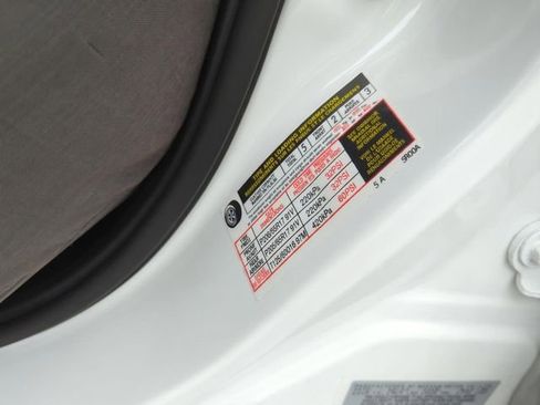 Used 2024 Nissan Kicks SR w/ SR Premium Package FWD image 12